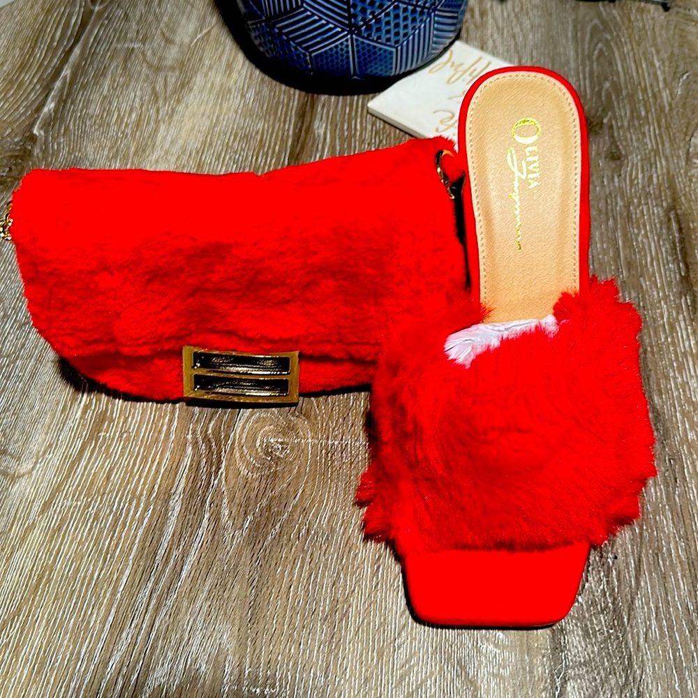 Red fur sandal and purse set